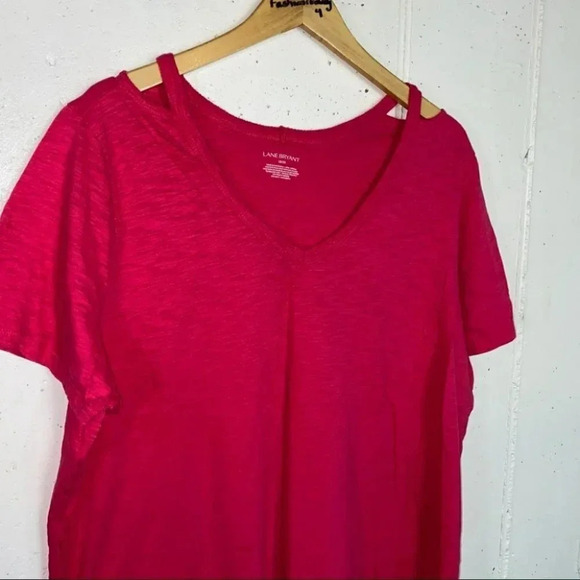 Lane Bryant Plus-size 18/20 raspberry cut out T-shirt - Picture 3 of 6